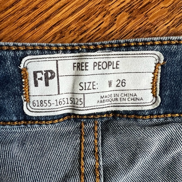 FREE PEOPLE Just Float On Flare Denim Boho Jeans High Rise Festival Coachella 26 - Picture 5 of 7